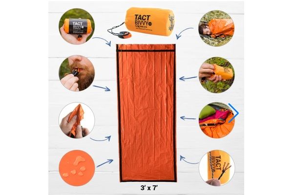 Tact Bivvy 2.0 emergency sleeping bag infographic showing reflective sleeping bag, compact storage pouch, whistle, and survival features.